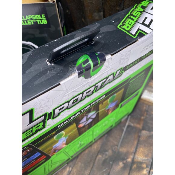 Gel Blaster Portal Smart Target System + Collapsible Gellet Tub Bundle Electric - Picture 3 of 8